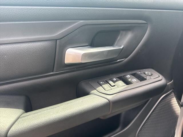 2026 RAM Ram 1500 RAM 1500 TRADESMAN CREW CAB 4X2 5'7' BOX