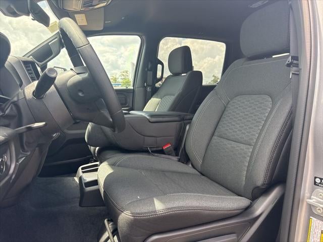 2026 RAM Ram 1500 RAM 1500 TRADESMAN CREW CAB 4X2 5'7' BOX