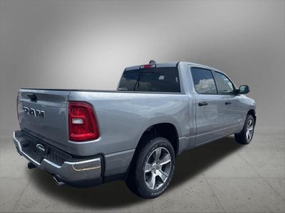 2026 RAM Ram 1500 RAM 1500 TRADESMAN CREW CAB 4X2 5'7' BOX
