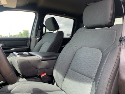 2026 RAM Ram 1500 RAM 1500 EXPRESS CREW CAB 4X2 5'7' BOX