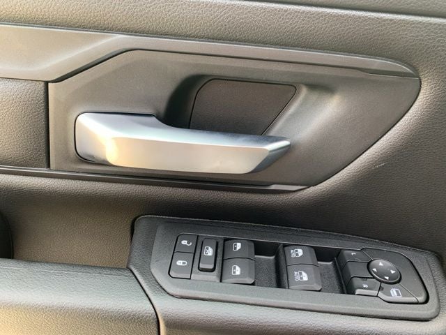 2026 RAM Ram 1500 RAM 1500 EXPRESS CREW CAB 4X2 5'7' BOX