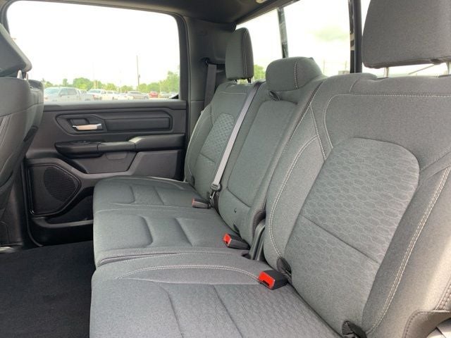 2026 RAM Ram 1500 RAM 1500 EXPRESS CREW CAB 4X2 5'7' BOX
