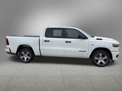 2026 RAM Ram 1500 RAM 1500 EXPRESS CREW CAB 4X2 5'7' BOX