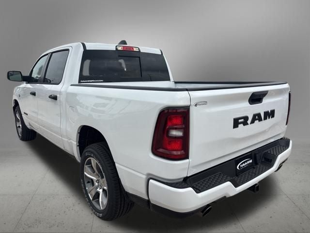 2026 RAM Ram 1500 RAM 1500 EXPRESS CREW CAB 4X2 5'7' BOX