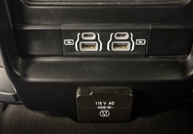 2024 RAM 1500 Laramie Crew Cab 4x2 5'7' Box