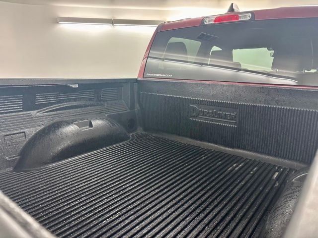 2024 RAM 1500 Laramie Crew Cab 4x2 5'7' Box