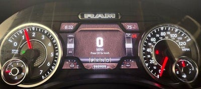 2024 RAM 1500 Laramie Crew Cab 4x2 5'7' Box