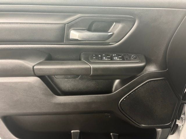 2022 RAM 1500 Tradesman Crew Cab 4x4 6'4' Box
