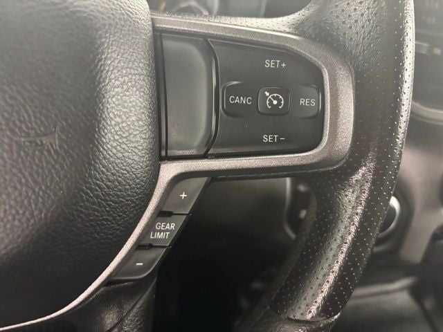 2022 RAM 1500 Tradesman Crew Cab 4x4 6'4' Box