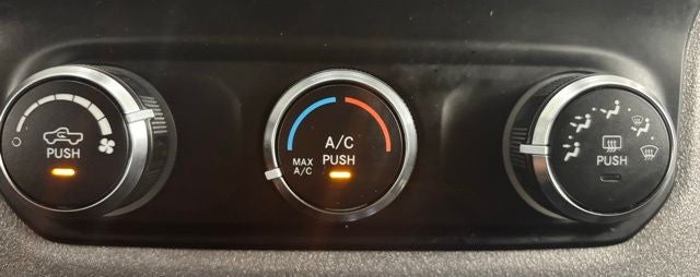 2022 RAM 1500 Tradesman Crew Cab 4x4 6'4' Box