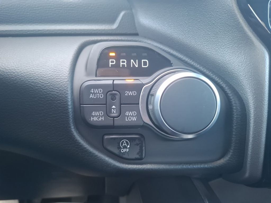 2026 RAM 1500 Big Horn Crew Cab 4x4 5'7' Box