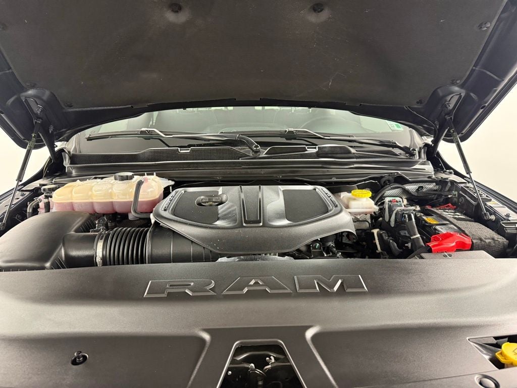 2025 RAM 1500 Warlock Crew Cab 4x4 5'7' Box