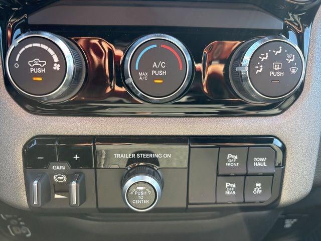 2026 RAM Ram 1500 RAM 1500 WARLOCK CREW CAB 4X4 5'7' BOX