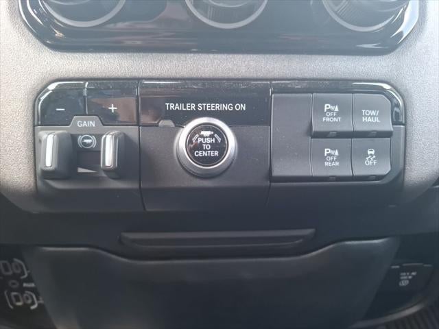 2026 RAM 1500 RAM 1500 WARLOCK CREW CAB 4X4 5'7' BOX