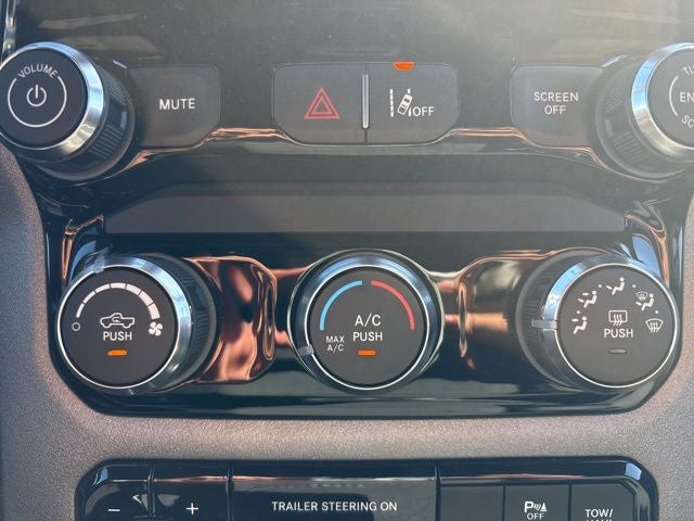 2026 RAM Ram 1500 RAM 1500 WARLOCK CREW CAB 4X4 5'7' BOX