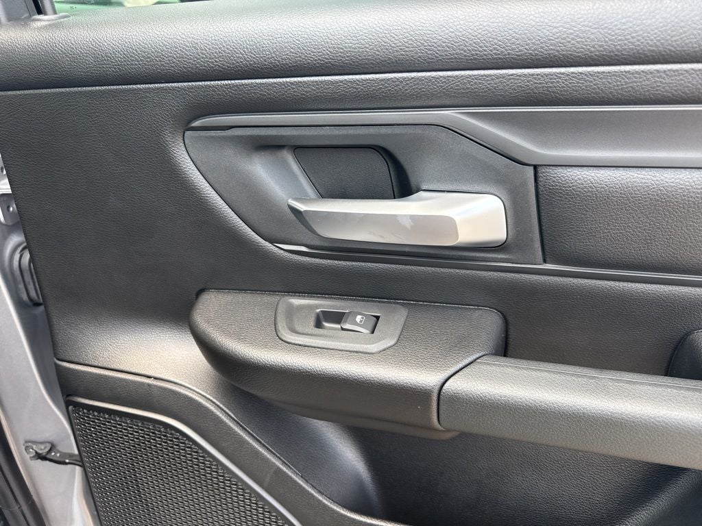 2026 RAM Ram 1500 RAM 1500 TRADESMAN CREW CAB 4X4 5'7' BOX