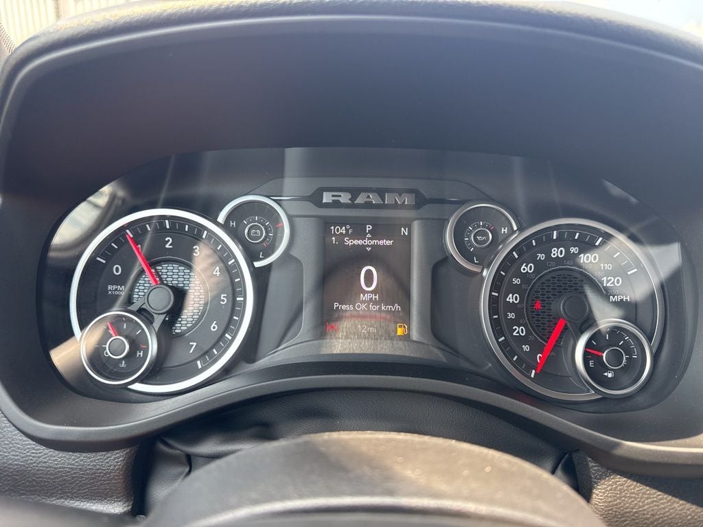 2026 RAM Ram 1500 RAM 1500 TRADESMAN CREW CAB 4X4 5'7' BOX