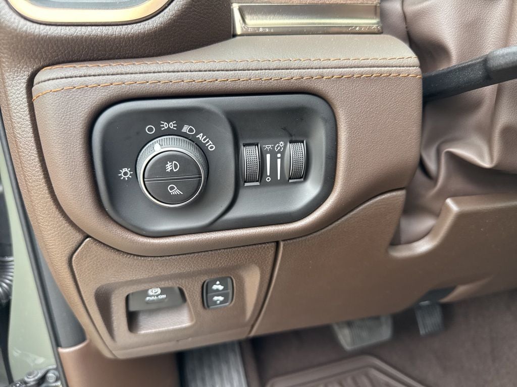 2026 RAM Ram 1500 RAM 1500 LIMITED LONGHORN CREW CAB 4X4 5'7' BOX