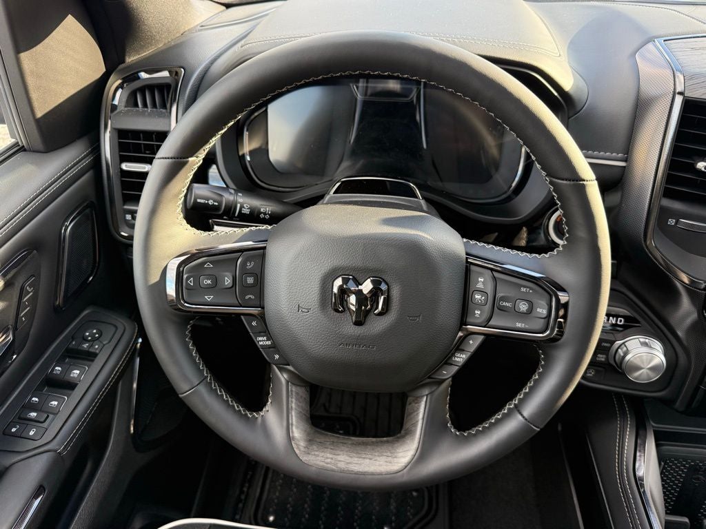 2026 RAM Ram 1500 RAM 1500 LIMITED CREW CAB 4X4 5'7' BOX