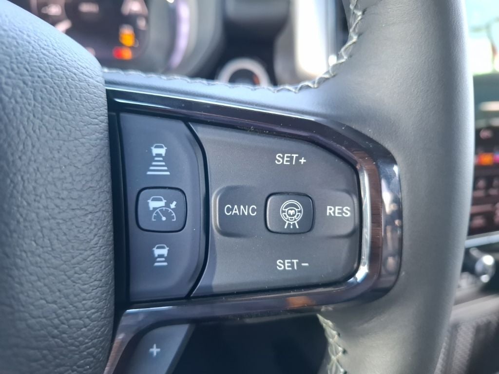 2026 RAM 1500 RAM 1500 LIMITED CREW CAB 4X4 5'7' BOX