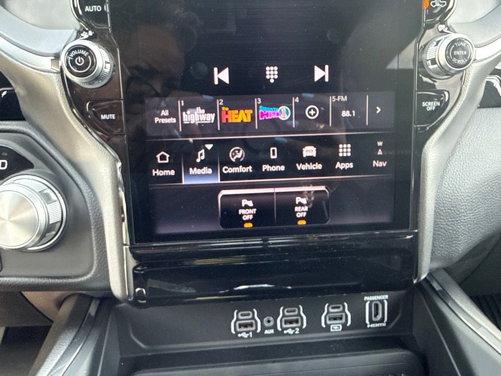 2026 RAM Ram 1500 RAM 1500 LARAMIE CREW CAB 4X4 5'7' BOX