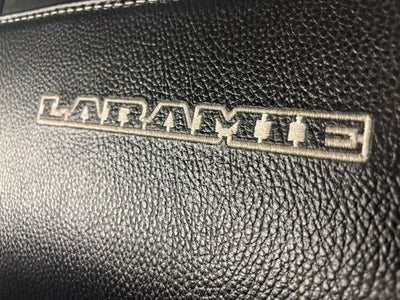2022 RAM 1500 Laramie Crew Cab 4x4 5'7' Box