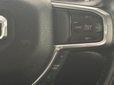 2022 RAM 1500 Laramie Crew Cab 4x4 5'7' Box