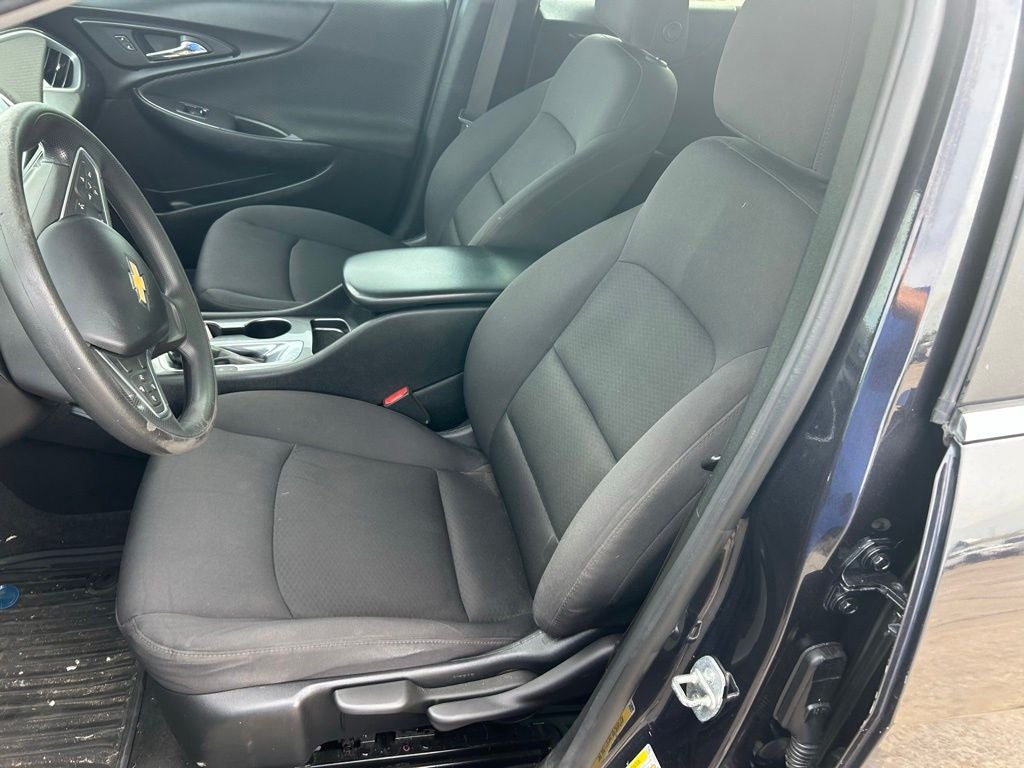 2022 Chevrolet Malibu FWD LS