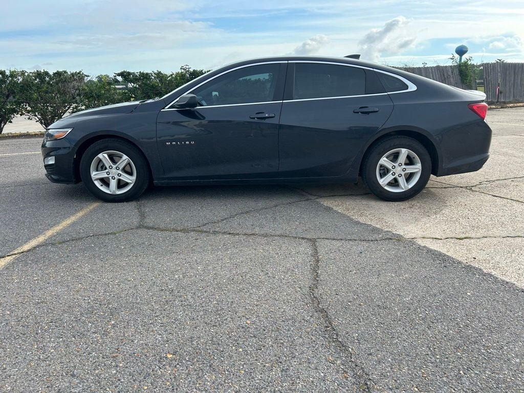 2022 Chevrolet Malibu FWD LS