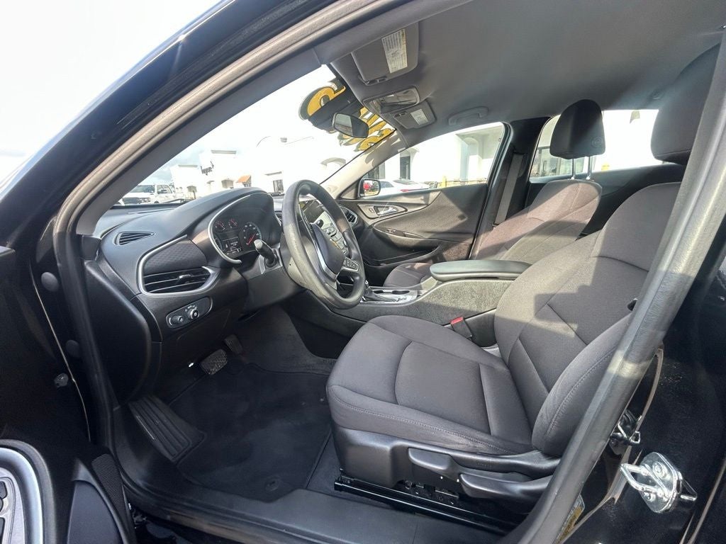 2023 Chevrolet Malibu FWD LS