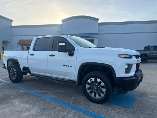 2022 Chevrolet Silverado 2500HD 4WD Crew Cab Standard Bed Custom