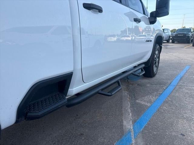 2022 Chevrolet Silverado 2500HD 4WD Crew Cab Standard Bed Custom