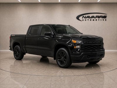 2023 Chevrolet Silverado 1500 4WD Crew Cab Short Bed Custom