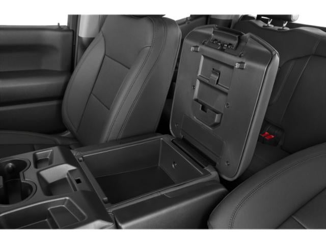 2022 Chevrolet Silverado 1500 4WD Double Cab Standard Bed Custom