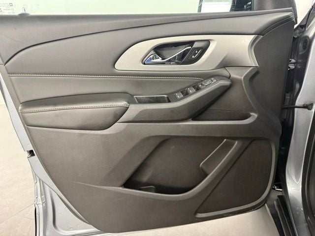 2021 Chevrolet Traverse FWD LT Cloth