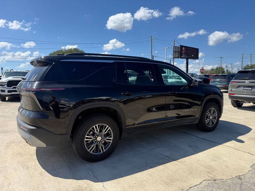 2026 Chevrolet Traverse AWD LT
