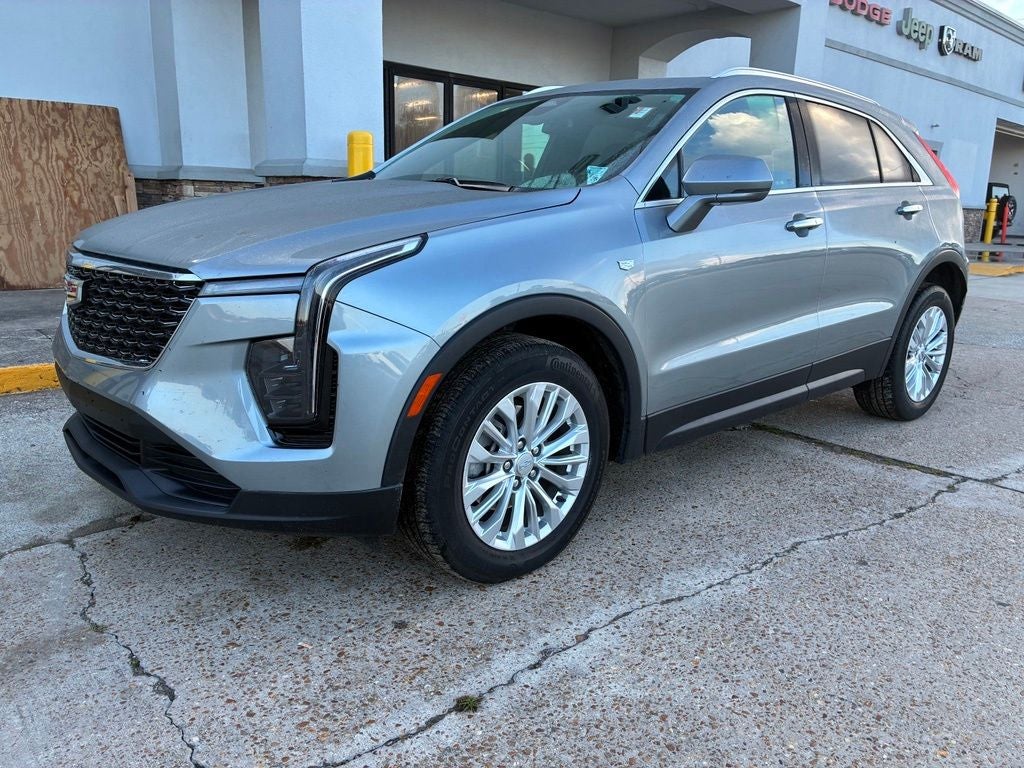 2024 Cadillac XT4 Luxury