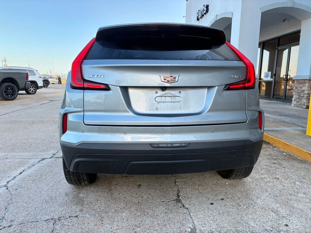 2024 Cadillac XT4 Luxury
