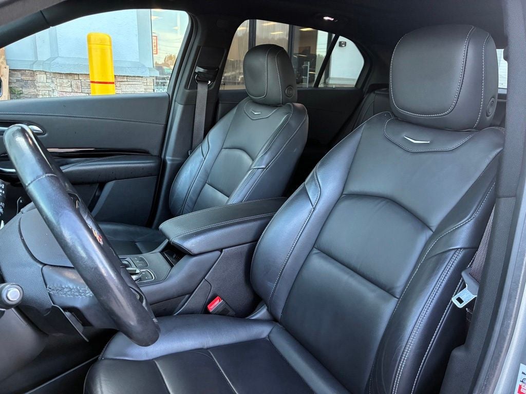 2024 Cadillac XT4 Luxury