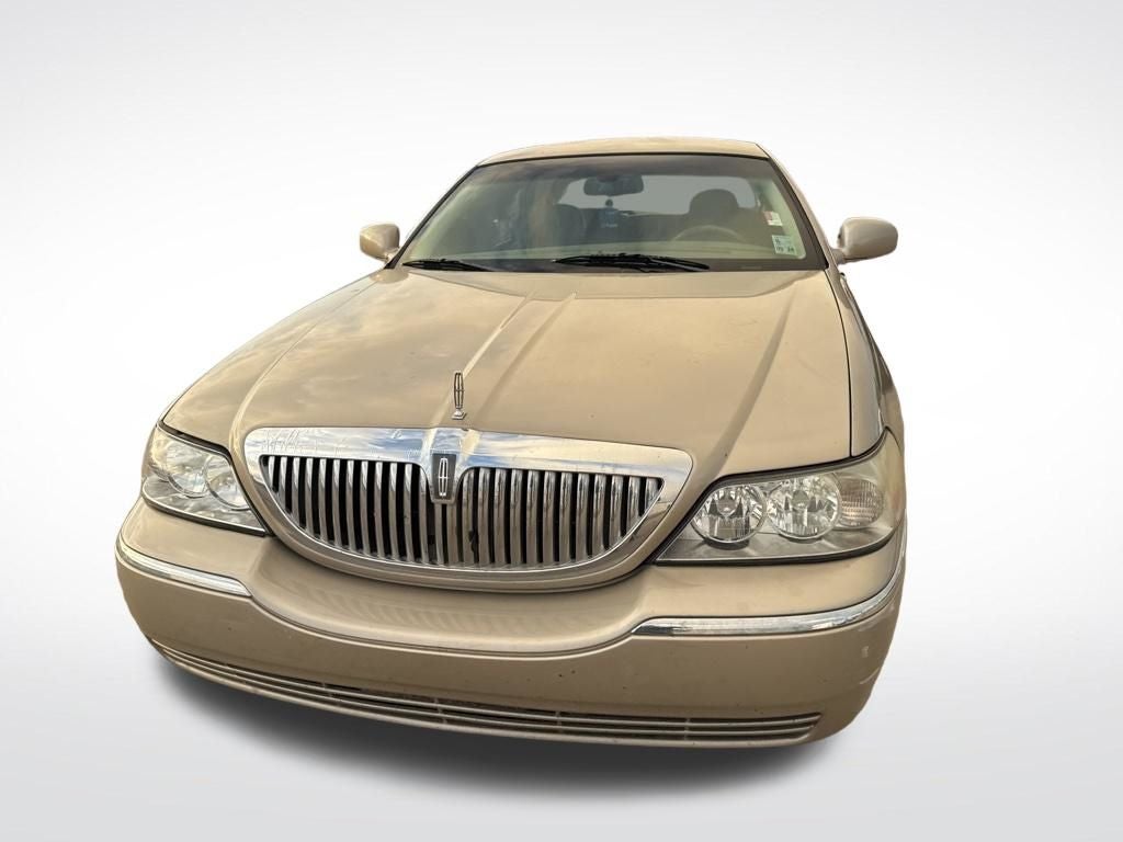 2006 Lincoln Town Car Signature