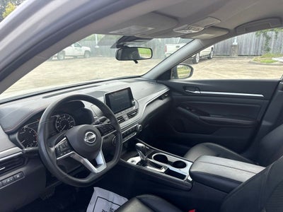 2025 Nissan Altima 2.5 SR