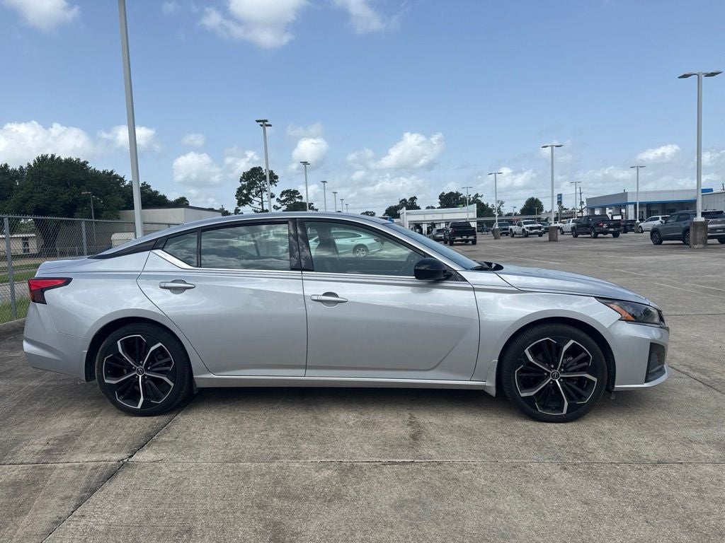 2025 Nissan Altima 2.5 SR