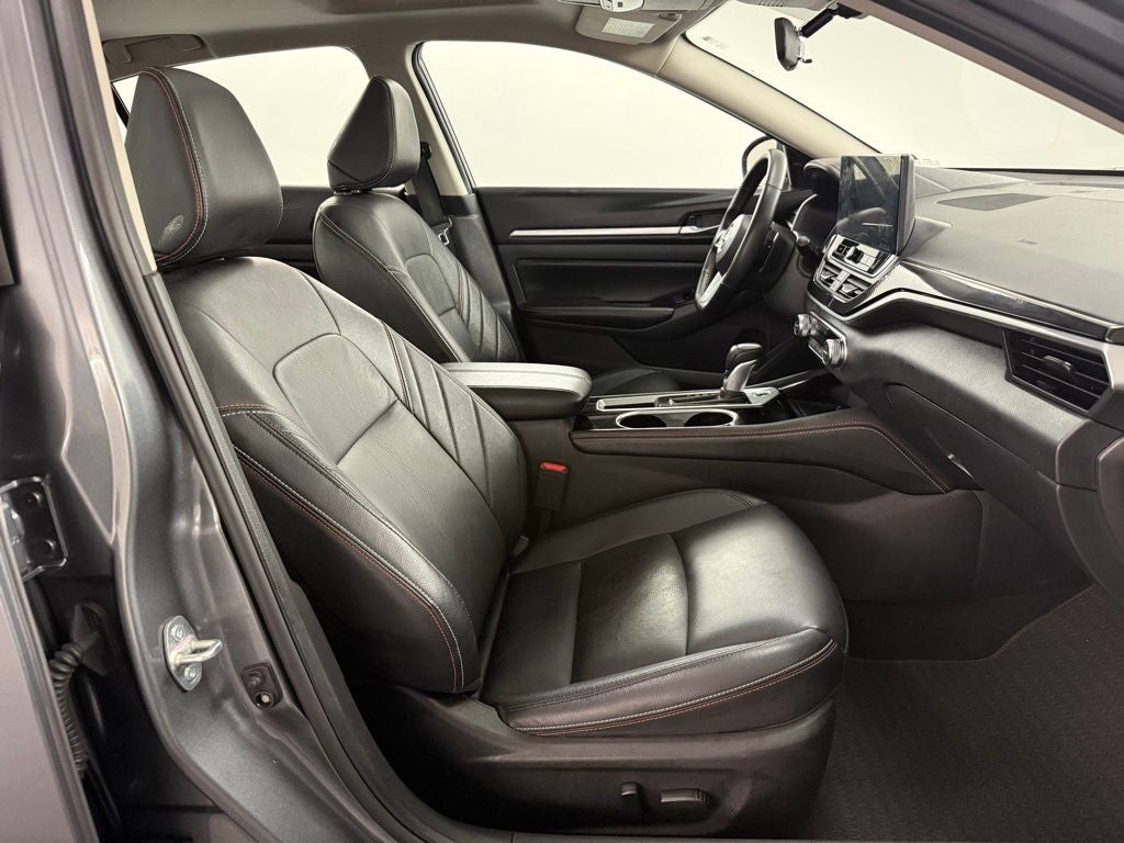 2025 Nissan Altima SR FWD