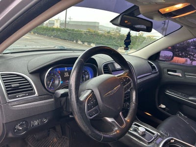 2018 Chrysler 300 Touring L
