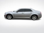 2018 Chrysler 300 Touring L