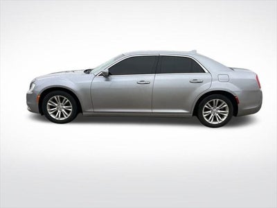 2018 Chrysler 300 Touring L