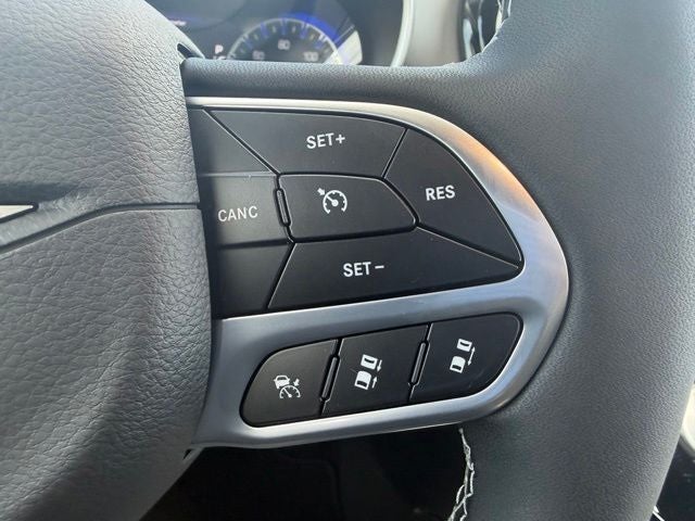 2027 Chrysler Pacifica PACIFICA SELECT