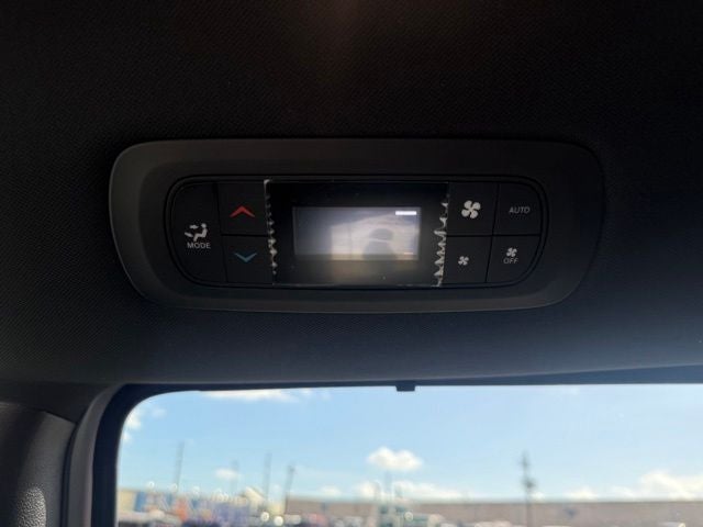 2027 Chrysler Pacifica PACIFICA SELECT