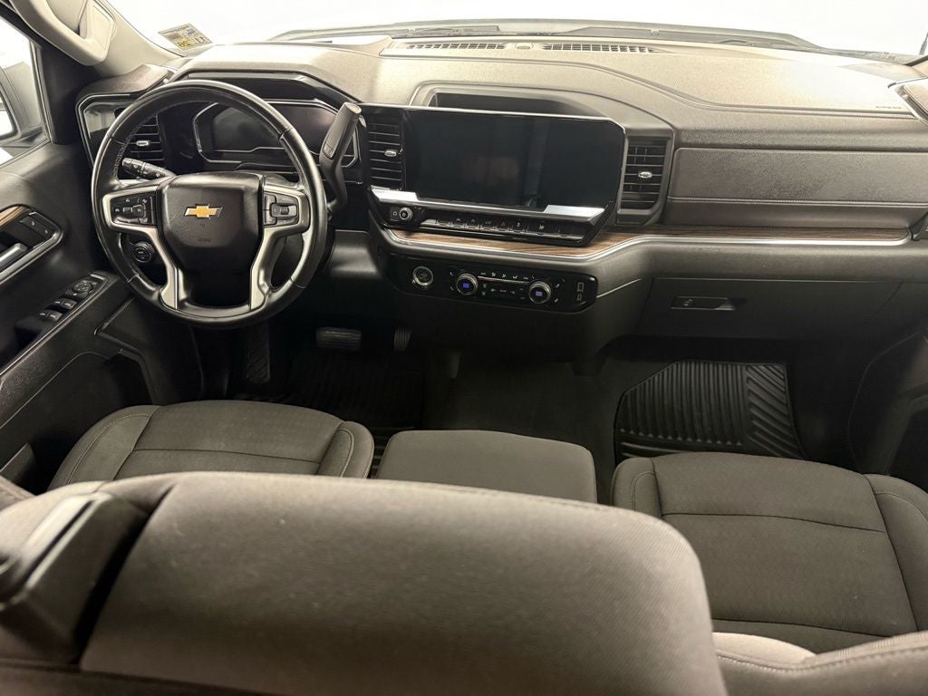 2023 Chevrolet Silverado 1500 2WD Crew Cab Short Bed LT