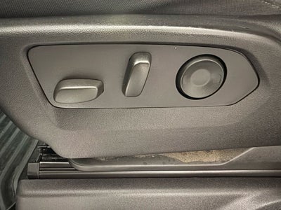 2023 Chevrolet Silverado 1500 2WD Crew Cab Short Bed LT